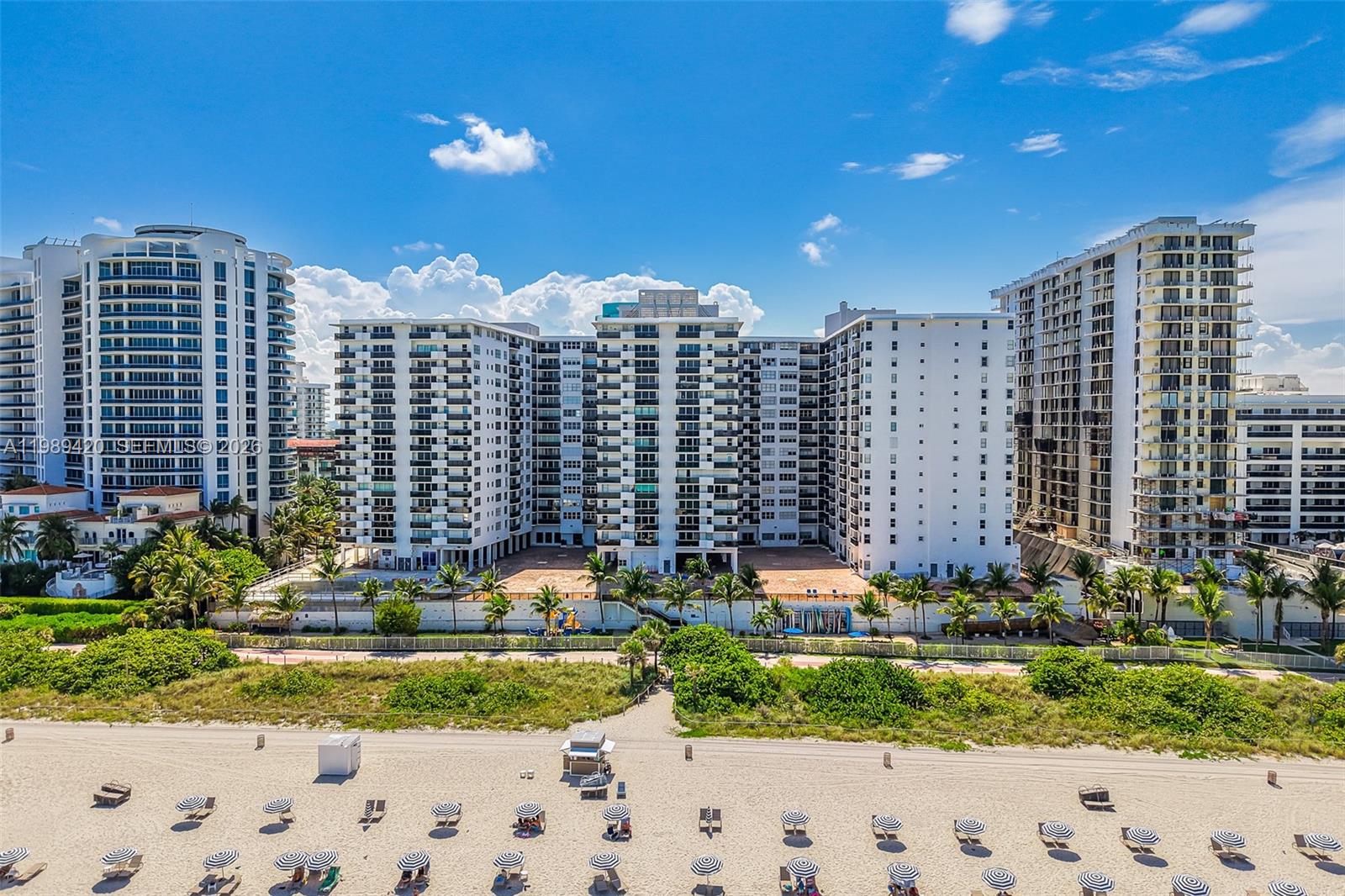 MAISON GRANDE CONDO - Residential