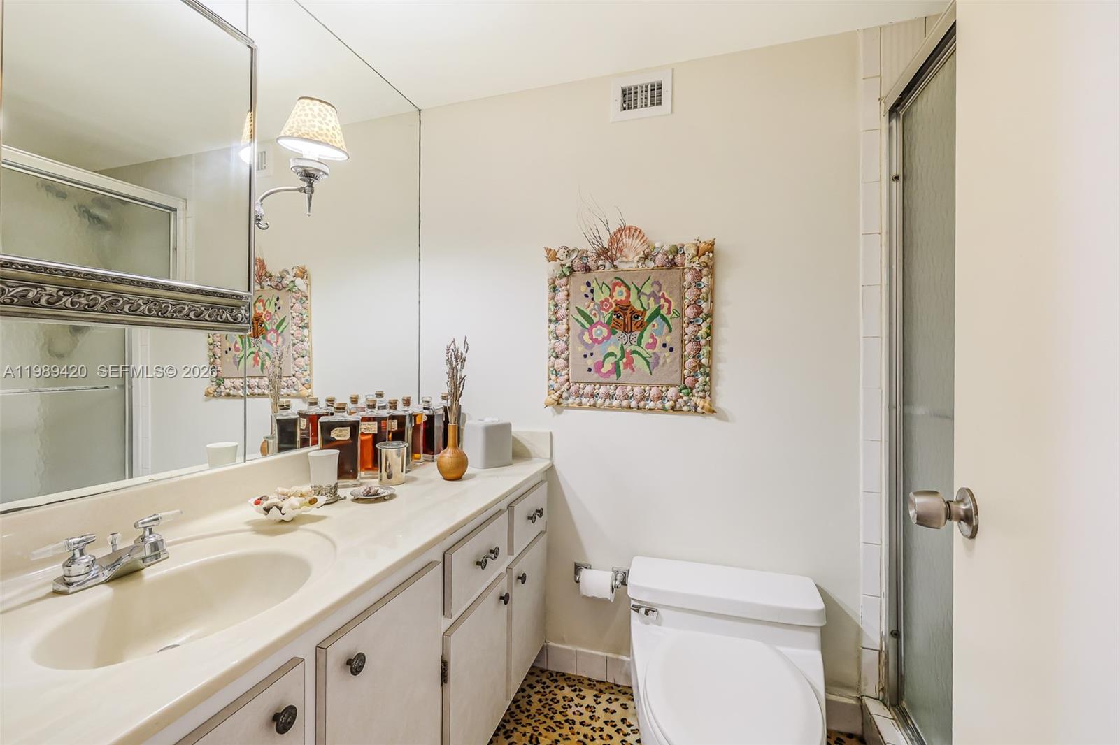 MAISON GRANDE CONDO - Residential