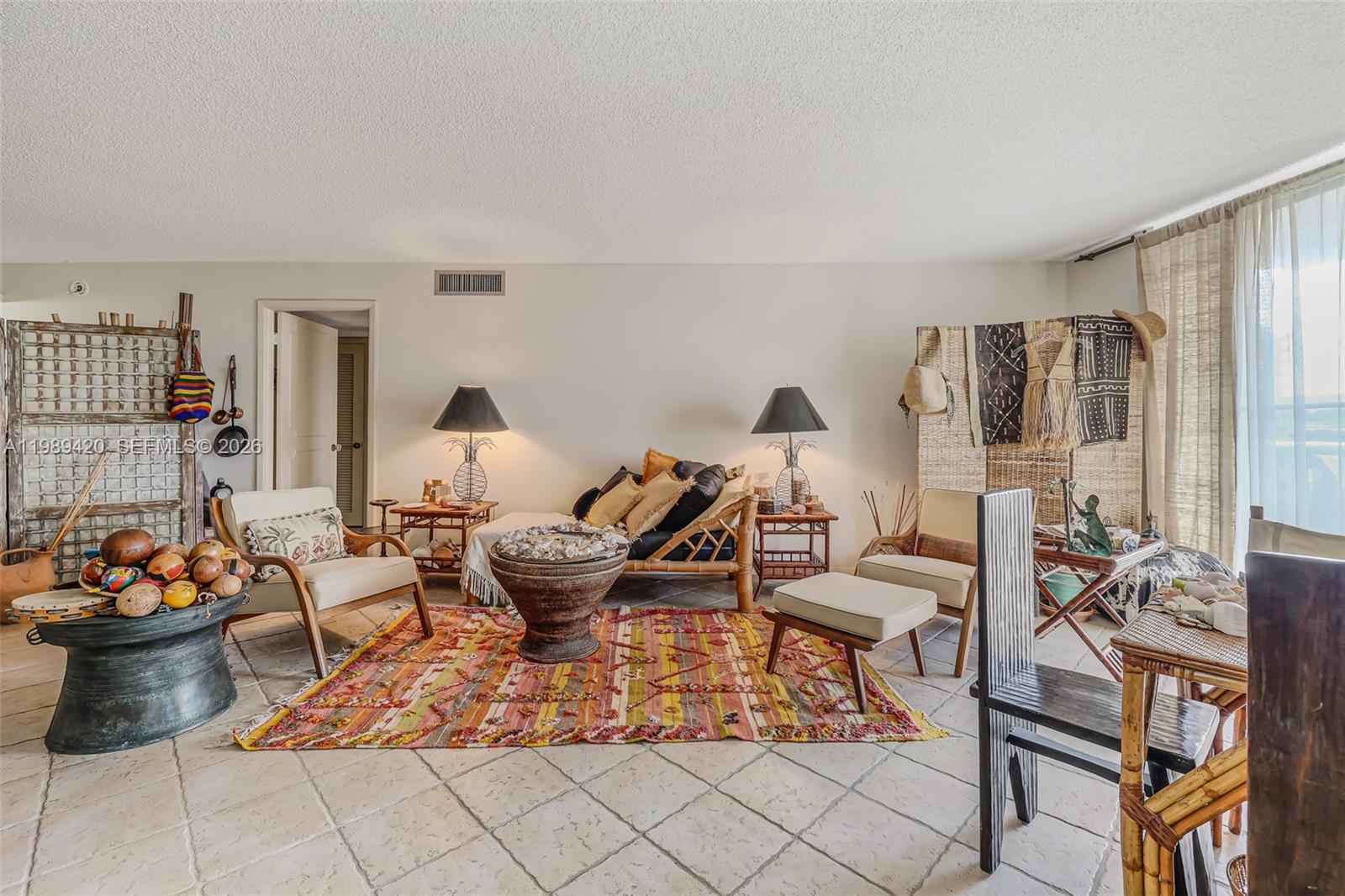 MAISON GRANDE CONDO - Residential