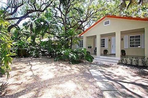 Single Family Residence in Miami FL 4120 Lybyer Ave.jpg