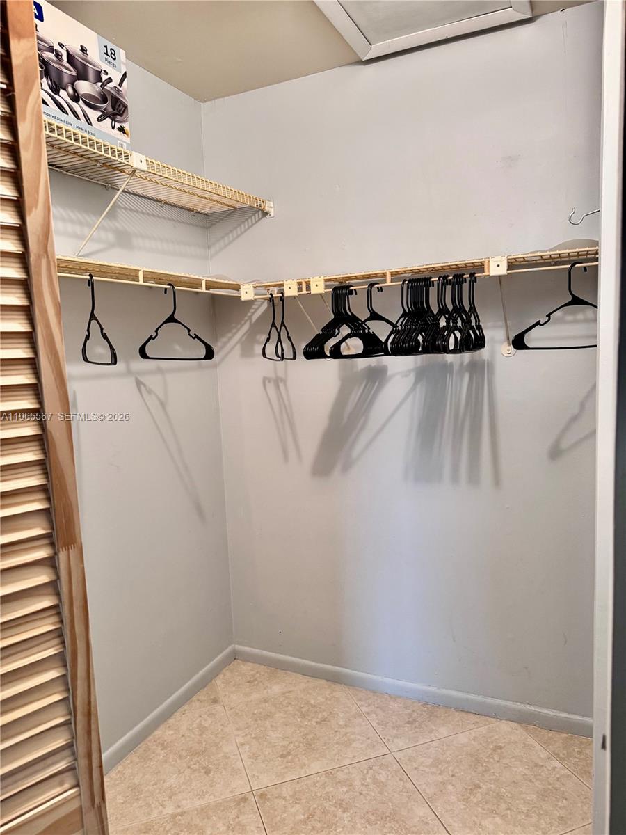 BOCA LAKES CONDO - Residential