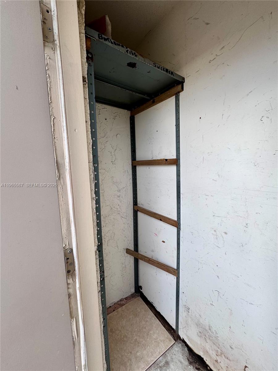 BOCA LAKES CONDO - Residential