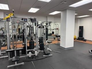 WINSTON TOWERS 400 CONDO - Residential