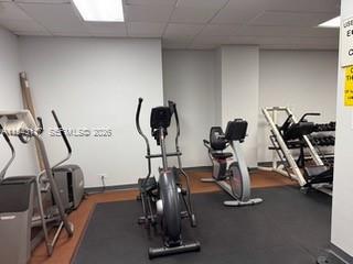 WINSTON TOWERS 400 CONDO - Residential