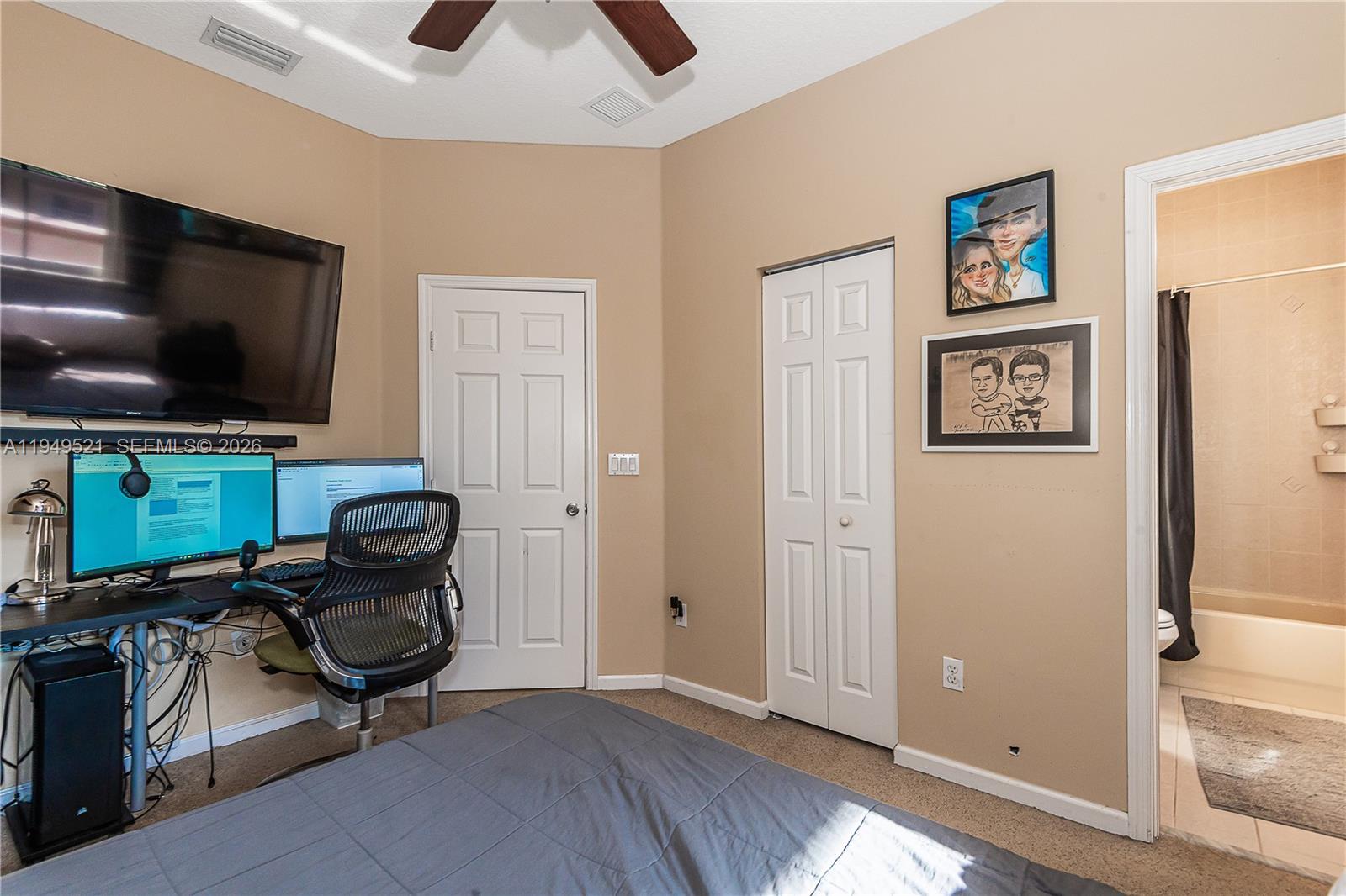 VILLAS AT HARBOR ISLES CO - Residential