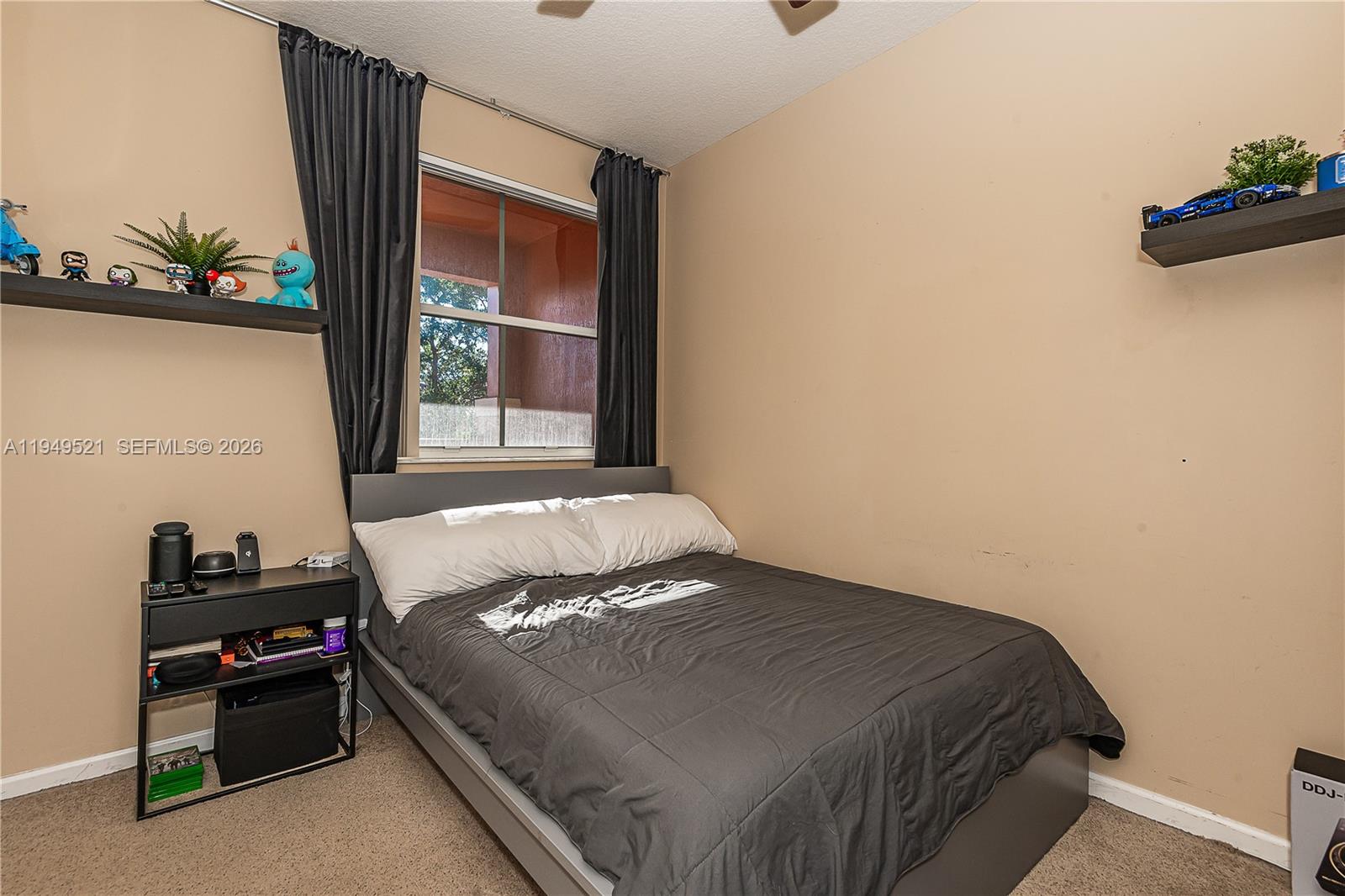 VILLAS AT HARBOR ISLES CO - Residential