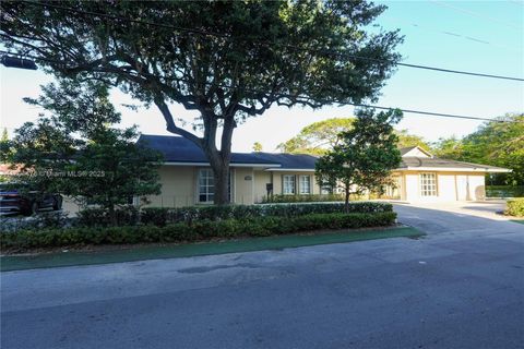 8125 SW 120th St Pinecrest FL 33156