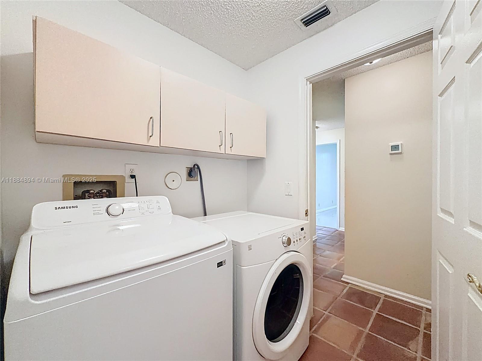 BRIDGEWATER CONDO - Residential Lease
