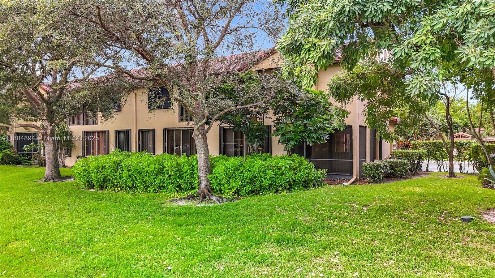 BRIDGEWATER CONDO - Residential Lease
