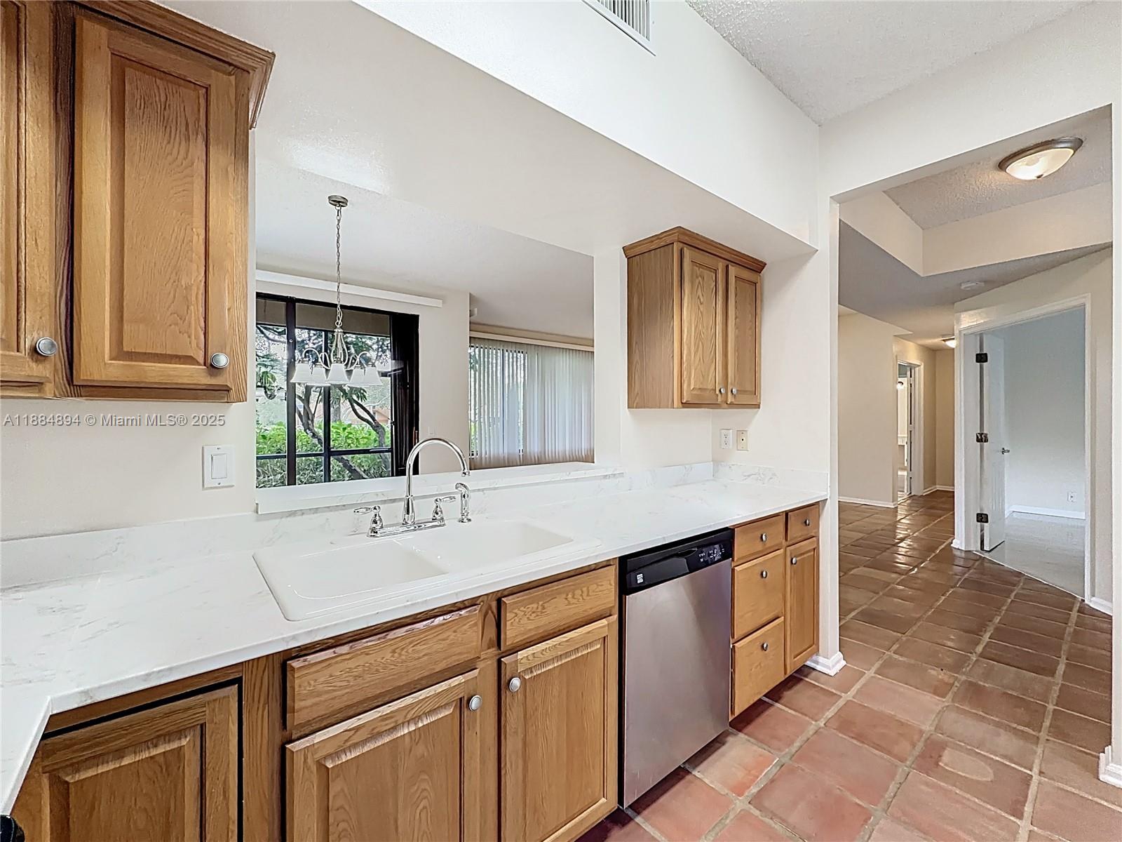 BRIDGEWATER CONDO - Residential Lease