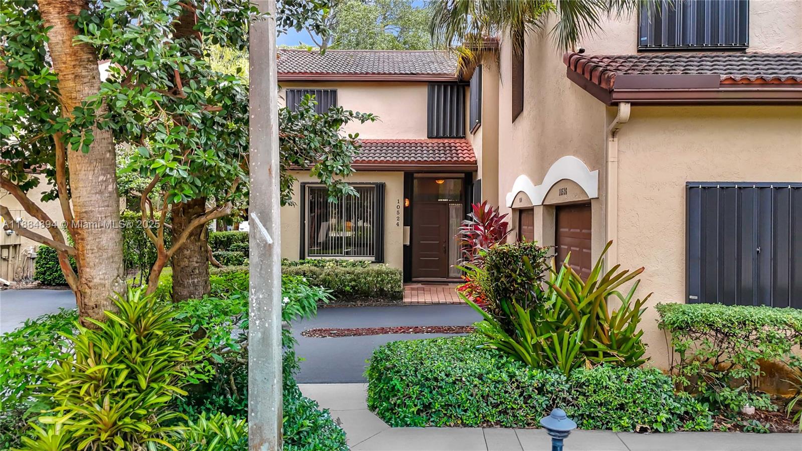 BRIDGEWATER CONDO - Residential Lease