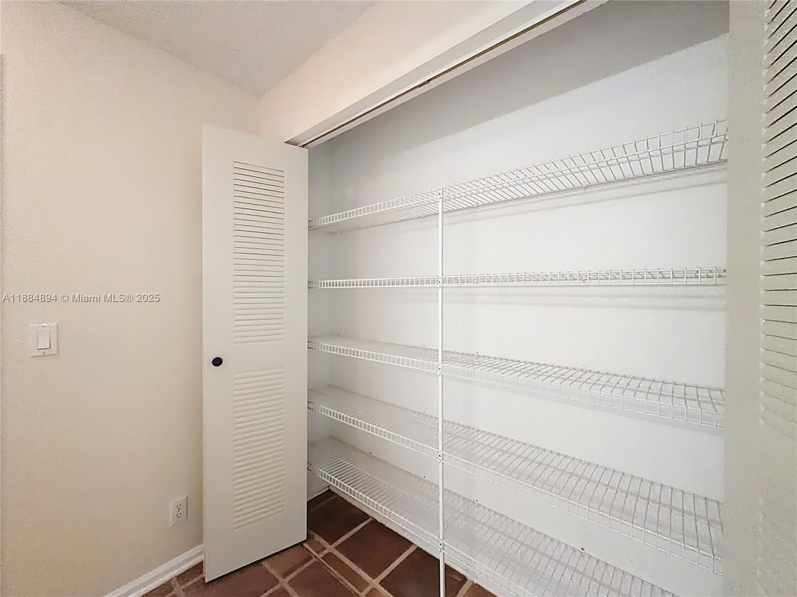 BRIDGEWATER CONDO - Residential Lease