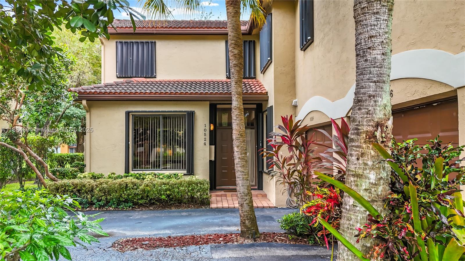 BRIDGEWATER CONDO - Residential Lease