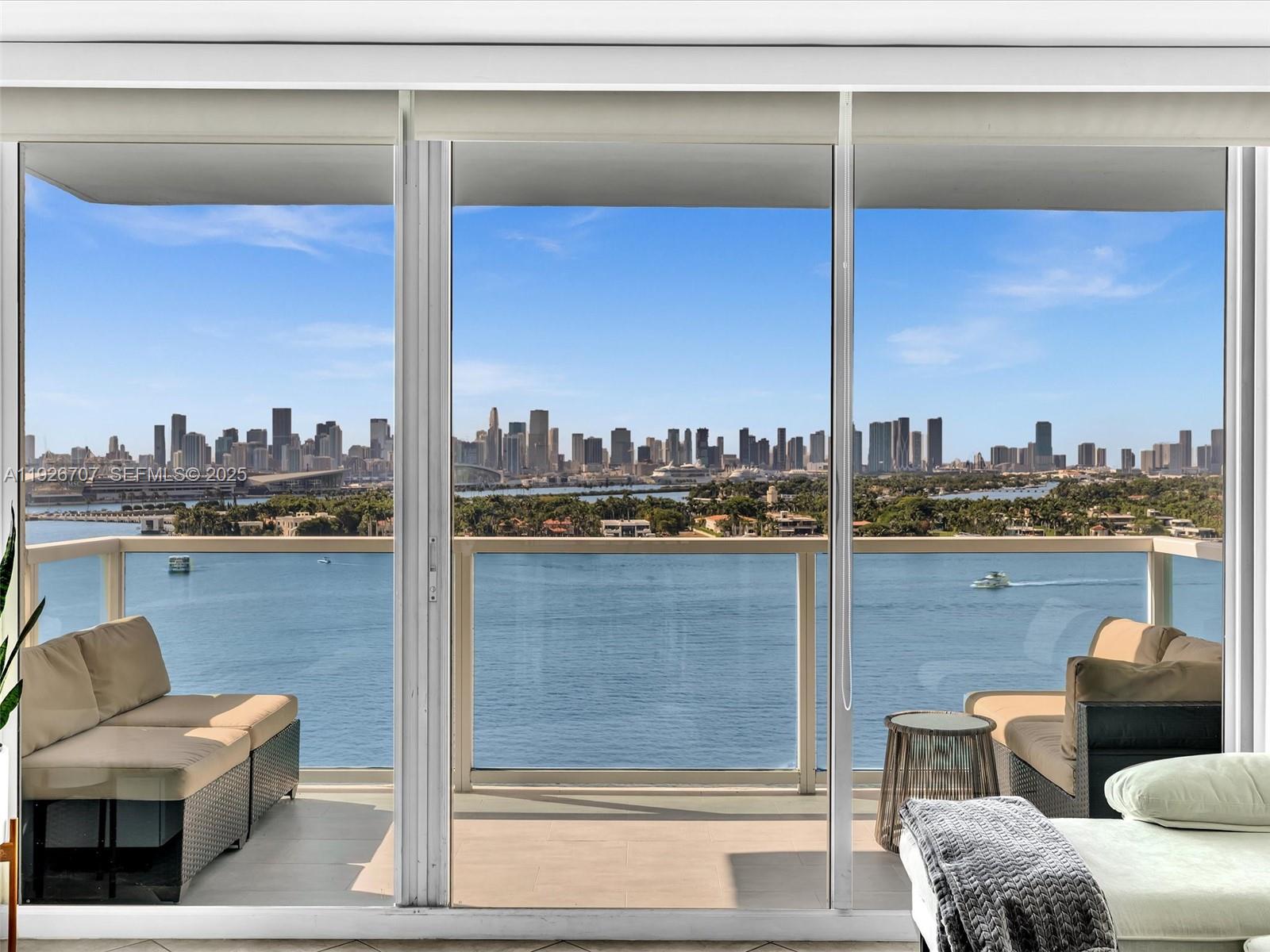 THE FLORIDIAN CONDO - Residential Lease