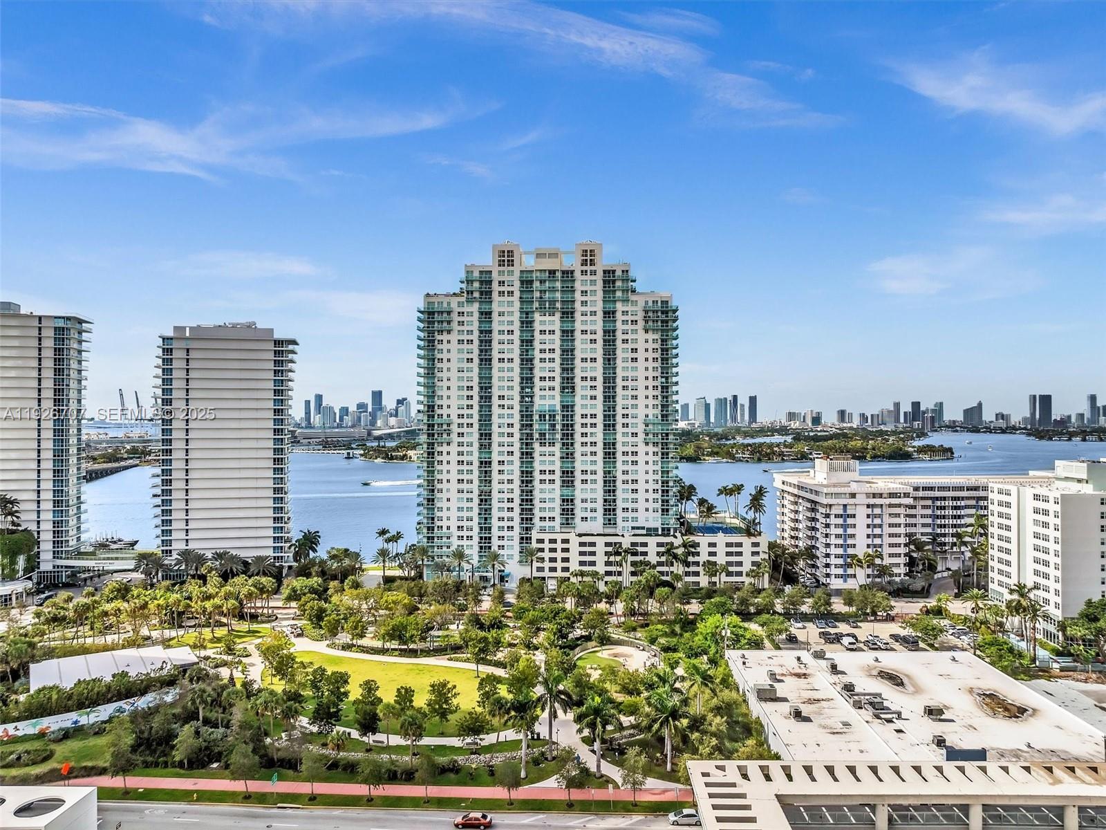 THE FLORIDIAN CONDO - Residential Lease