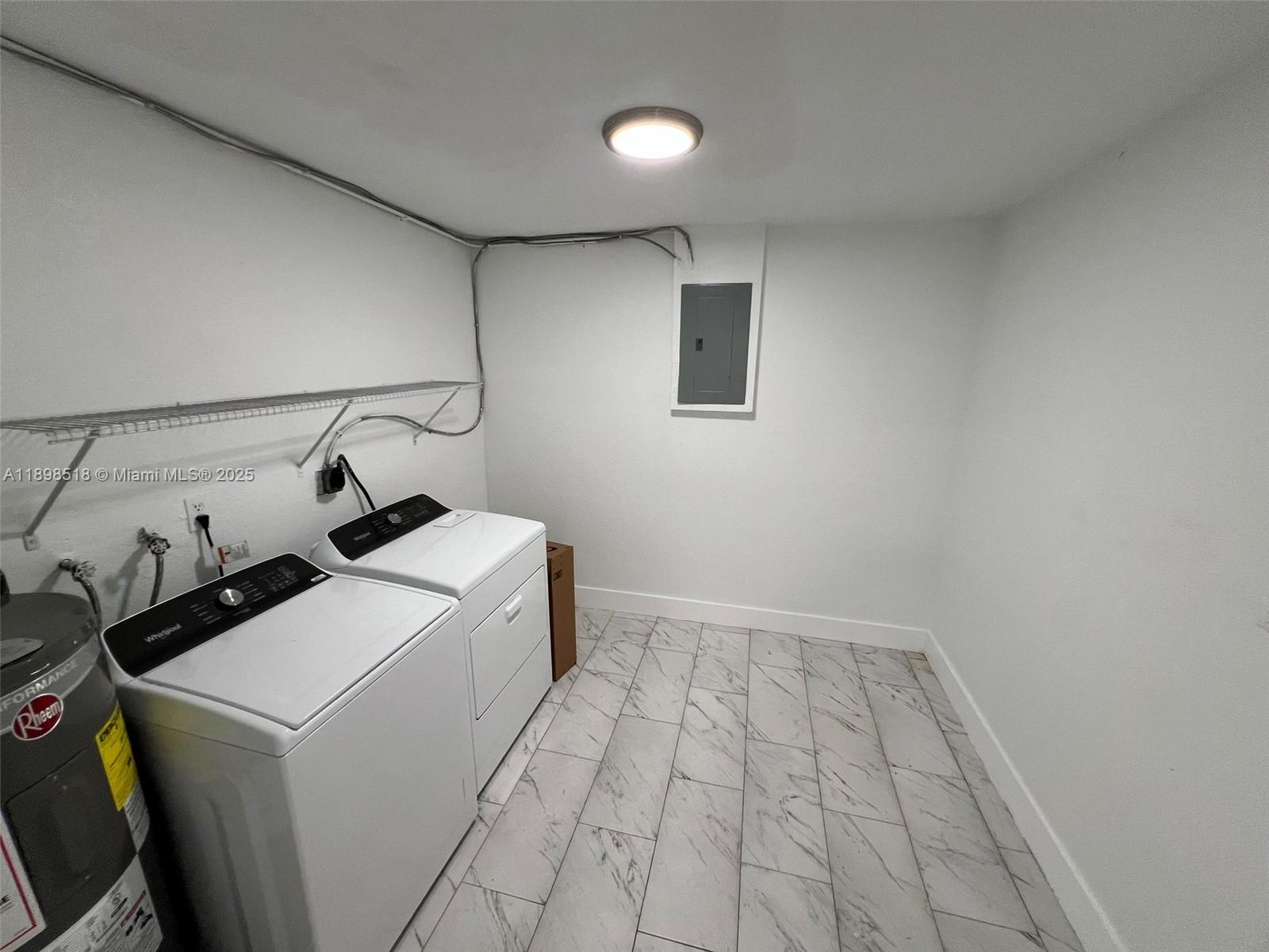 LAUDERDALE LAKES WEST GAT - Residential Lease