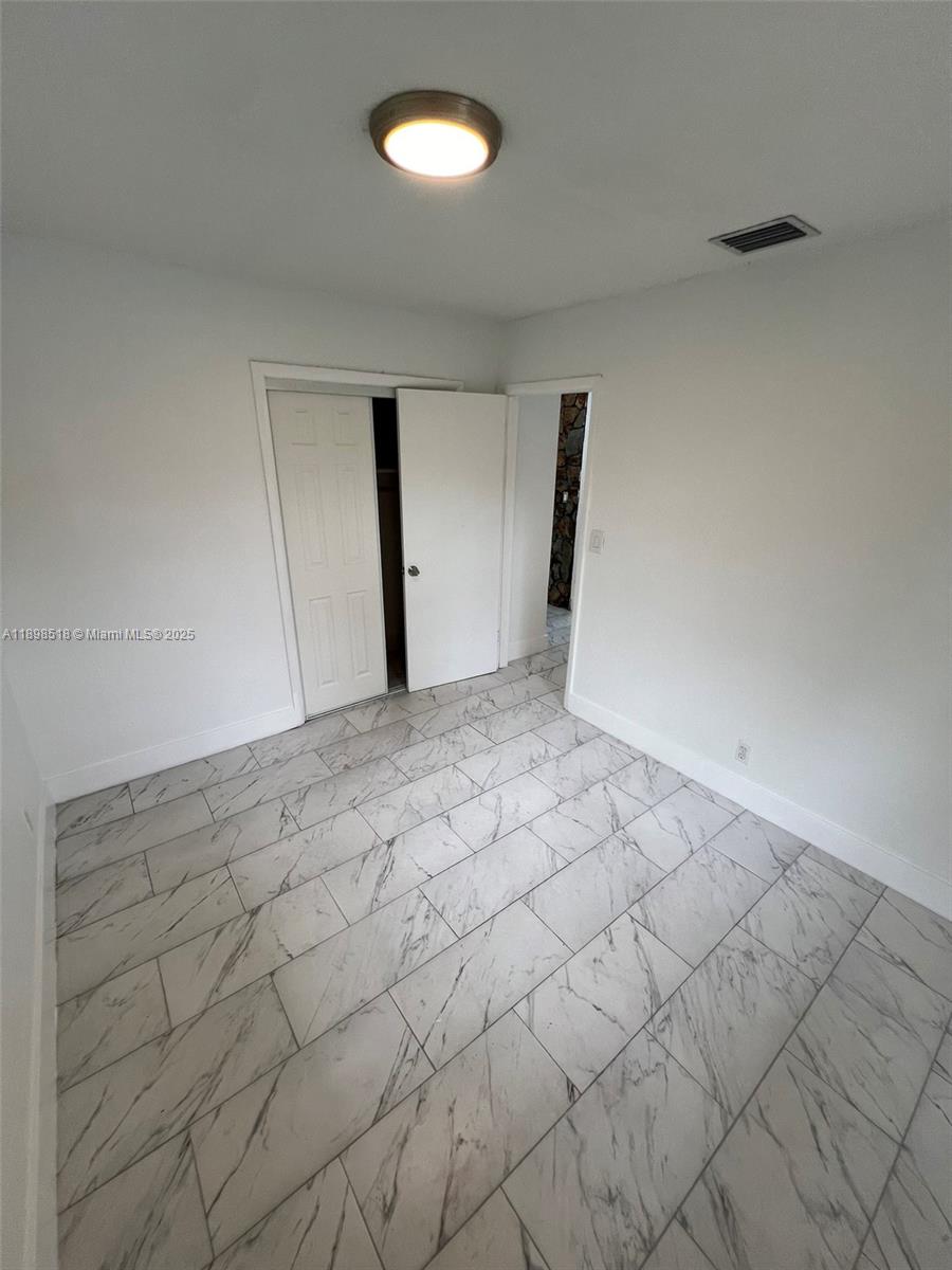 LAUDERDALE LAKES WEST GAT - Residential Lease