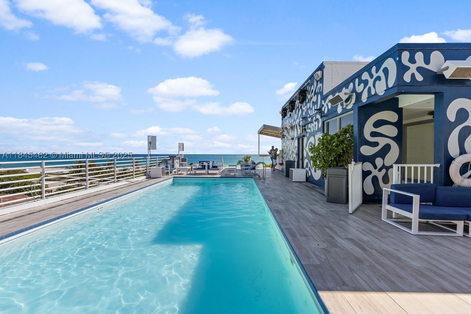 1024 Ocean Dr A207