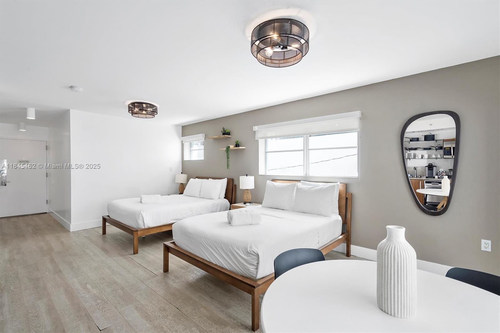 THE STRAND ON OCEAN DRIVE - Residential