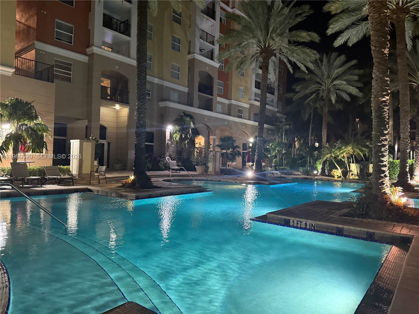 PORTO BELLAGIO CONDO - Residential