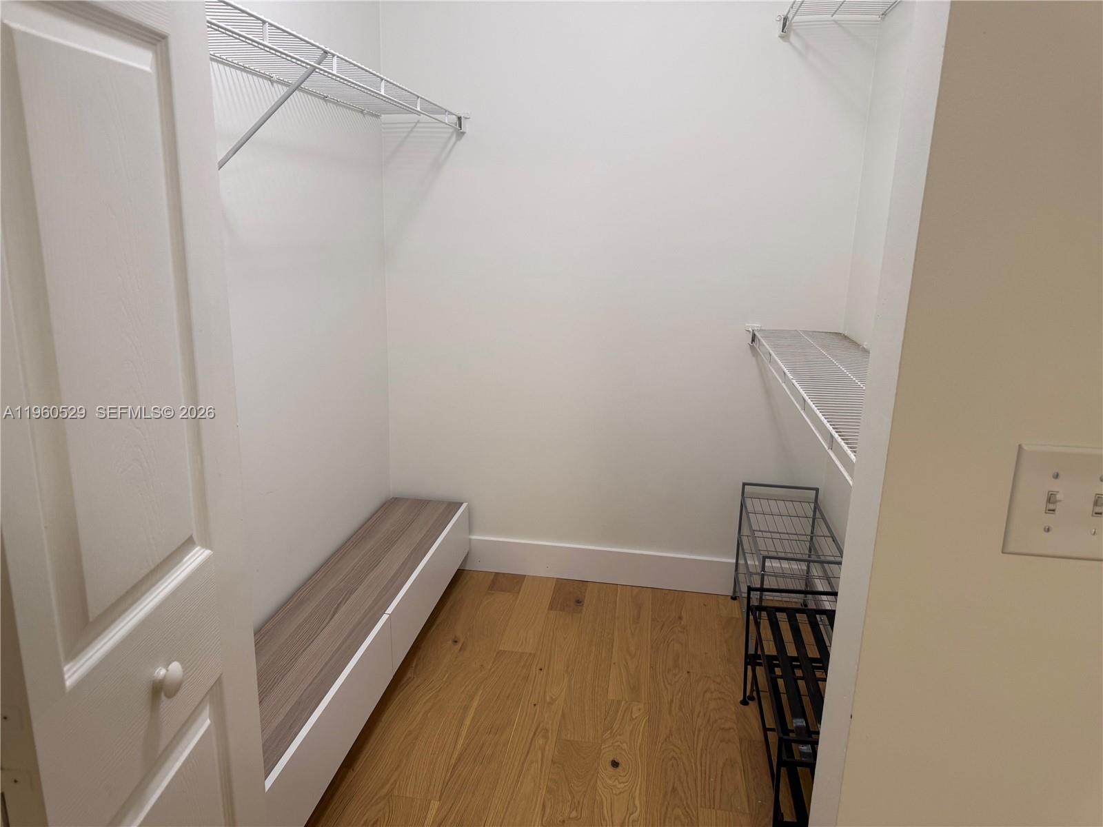 PORTO BELLAGIO CONDO - Residential