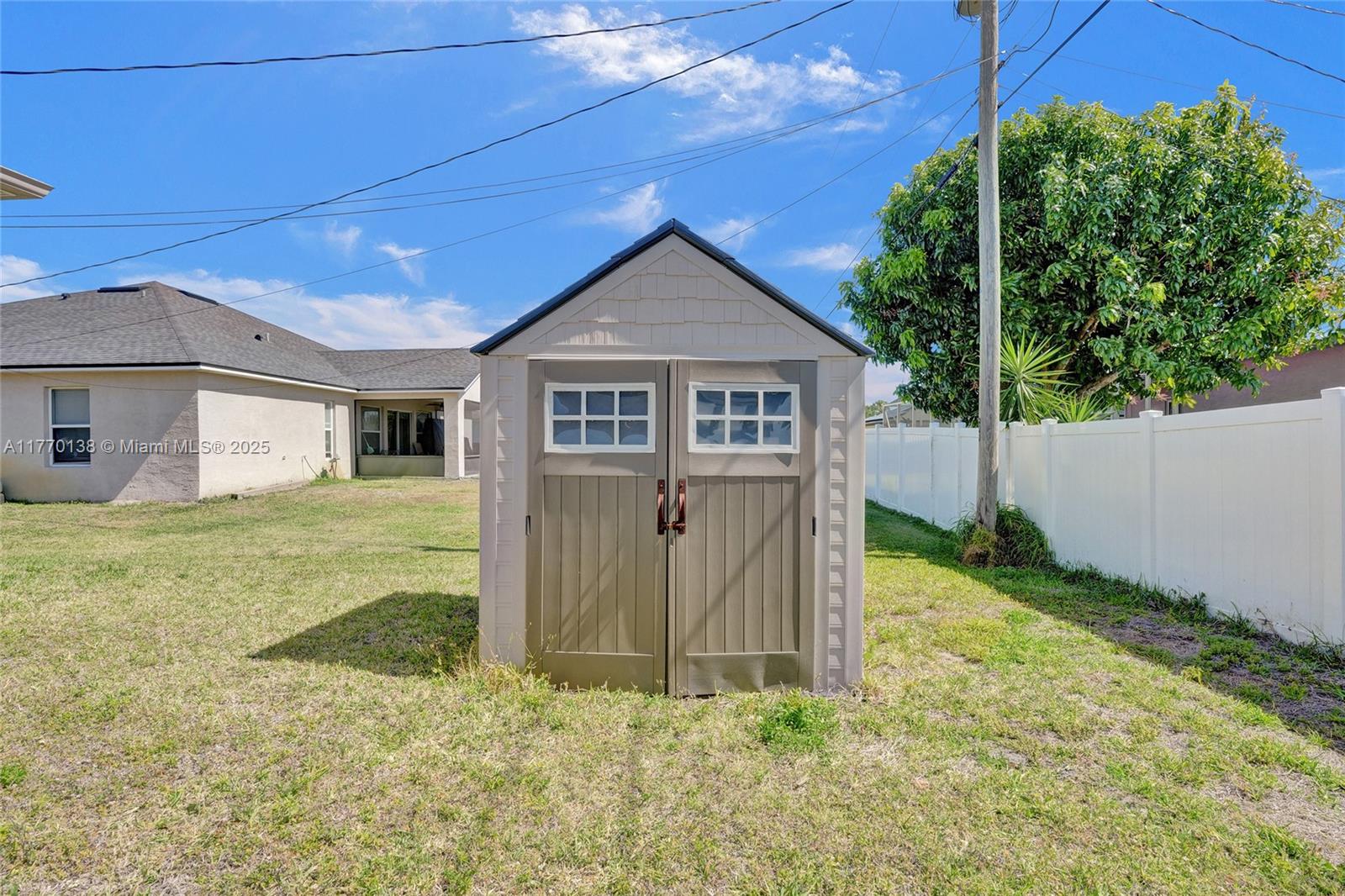 PORT ST LUCIE SECTION 11 - Residential