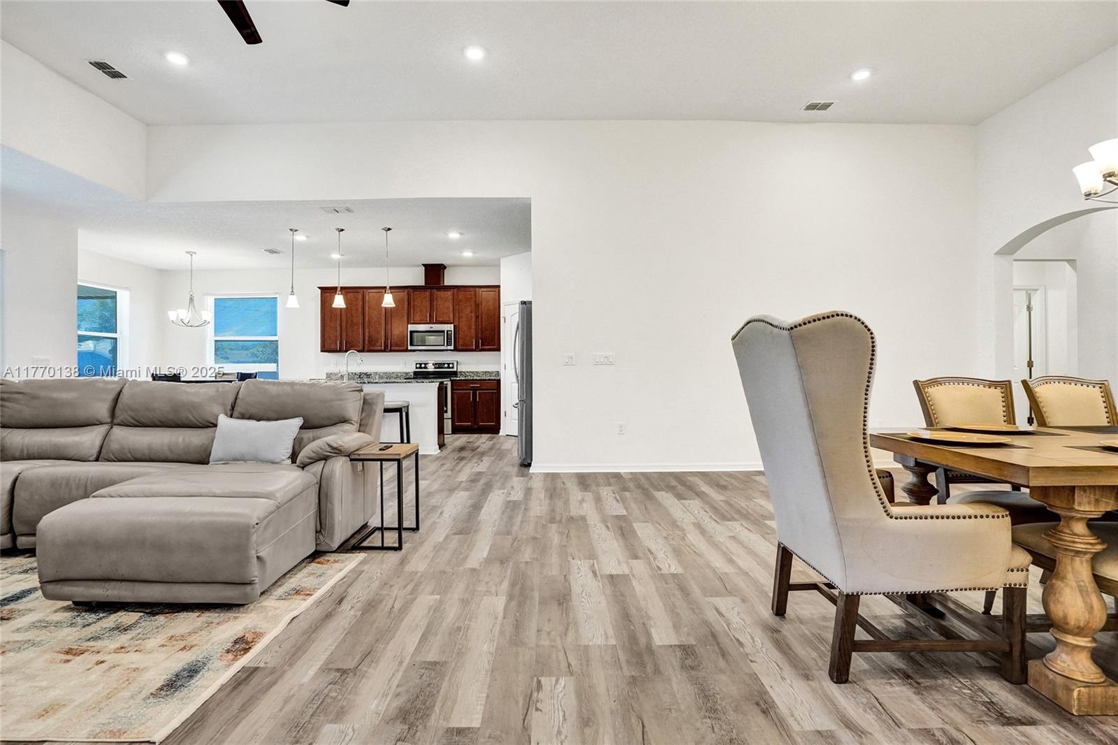 PORT ST LUCIE SECTION 11 - Residential