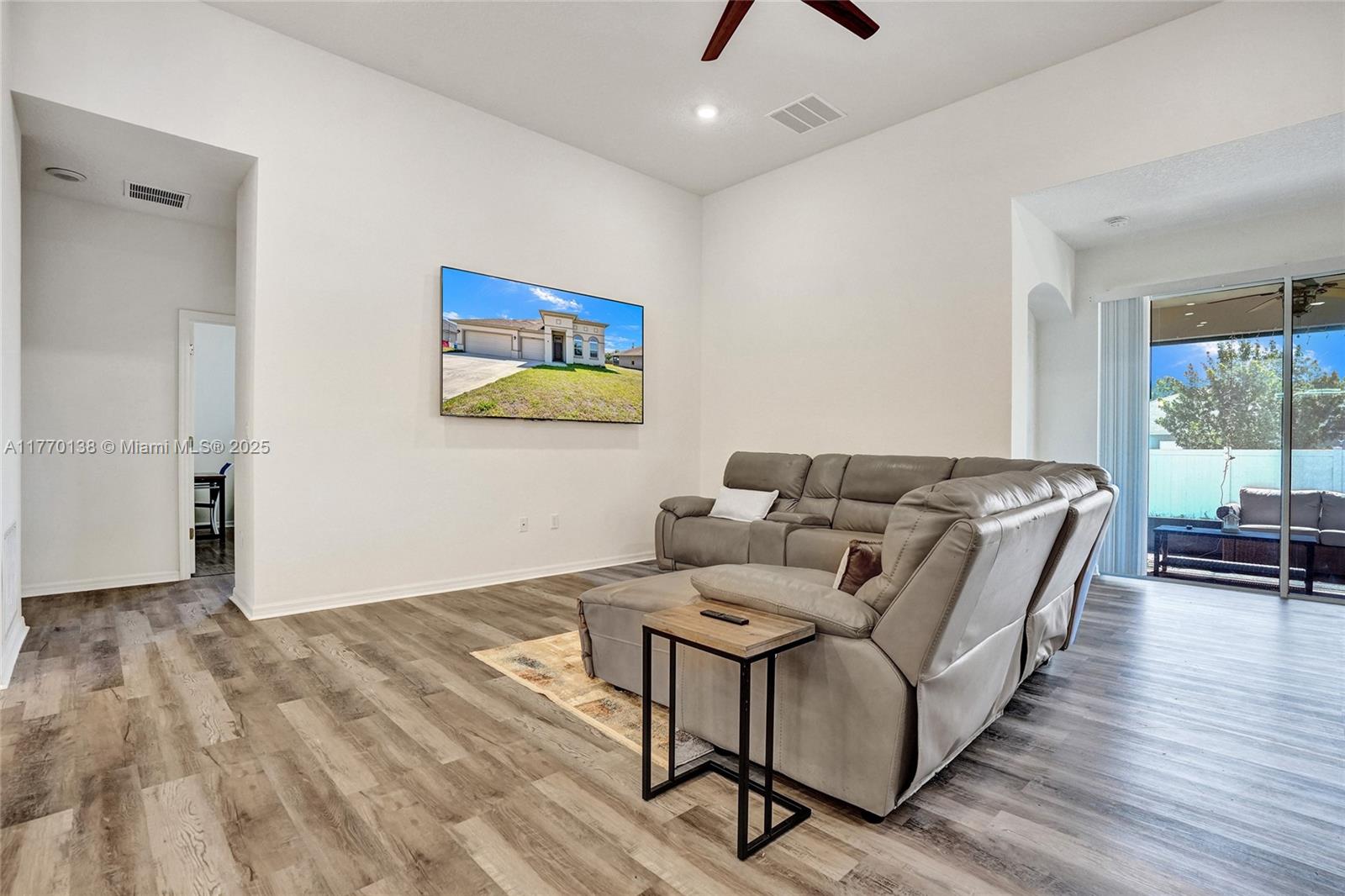 PORT ST LUCIE SECTION 11 - Residential