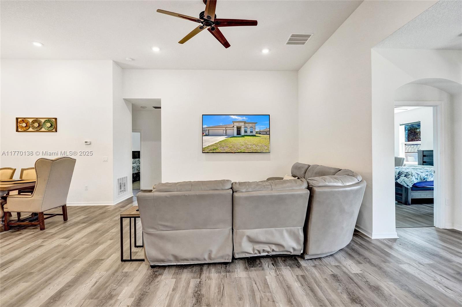 PORT ST LUCIE SECTION 11 - Residential