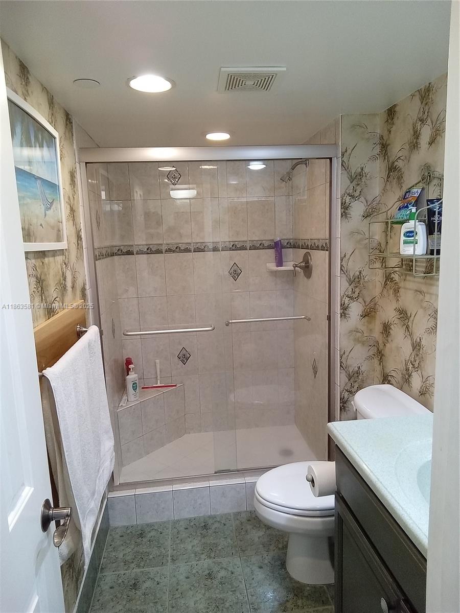 PARK PLACE CONDOMINIUM NO - Residential Lease