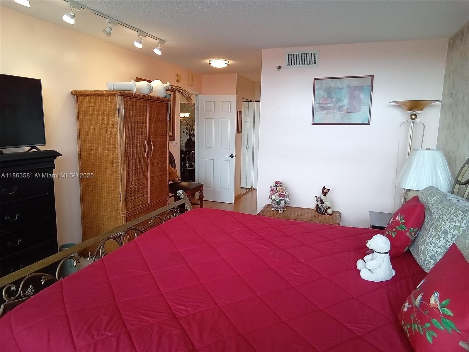 PARK PLACE CONDOMINIUM NO - Residential Lease