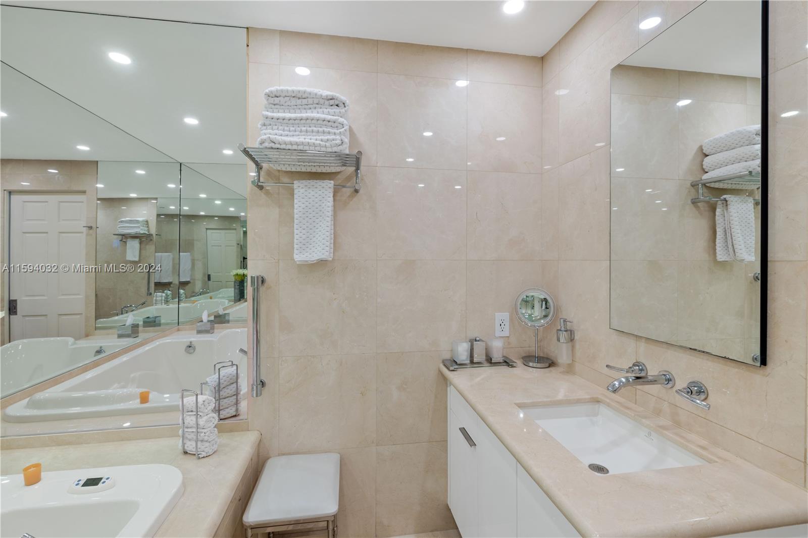 SEASIDE VILLAS CONDO - Residential Lease