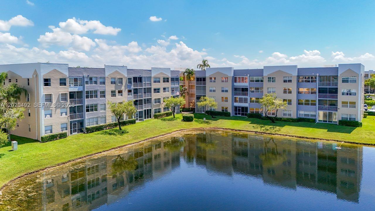 SUNRISE LAKES 203 CONDO - Residential