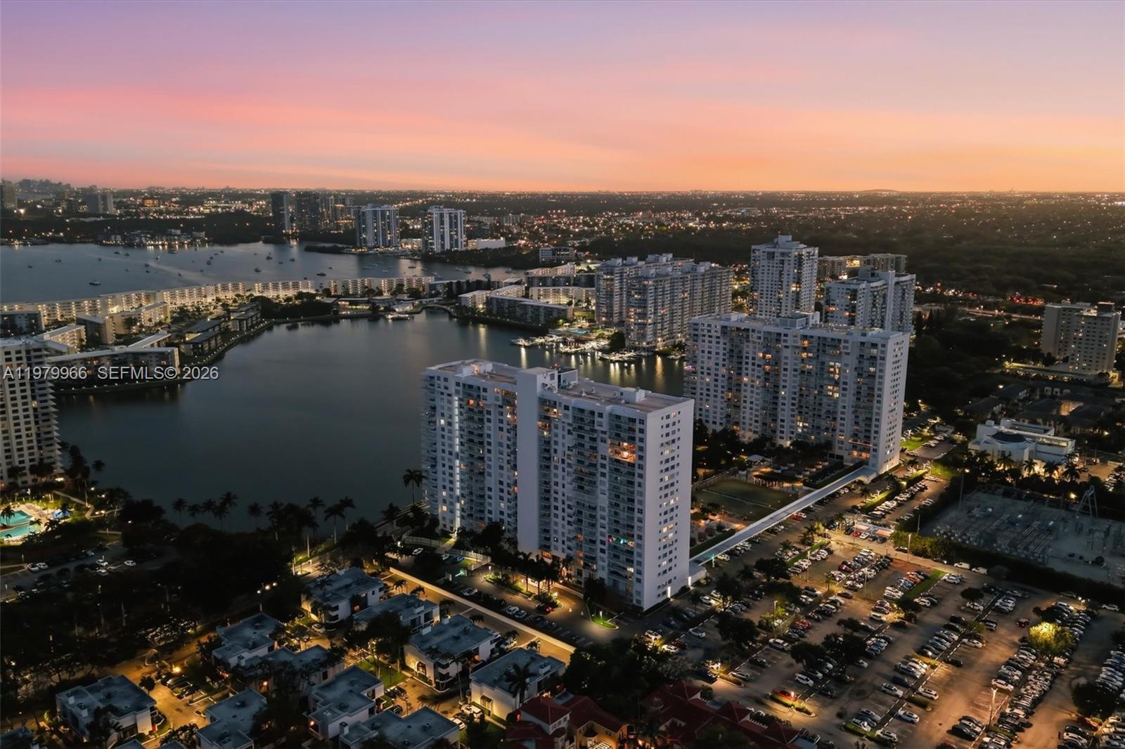 ADMIRALS PORT CONDO-EAST - Residential