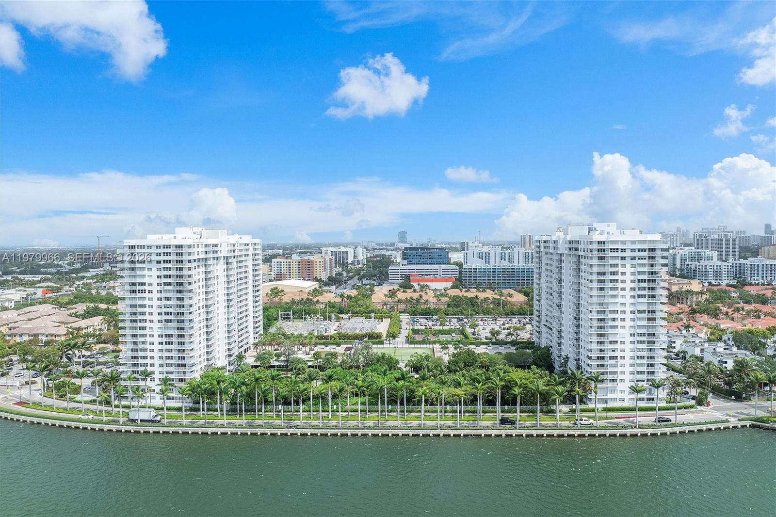 ADMIRALS PORT CONDO-EAST - Residential