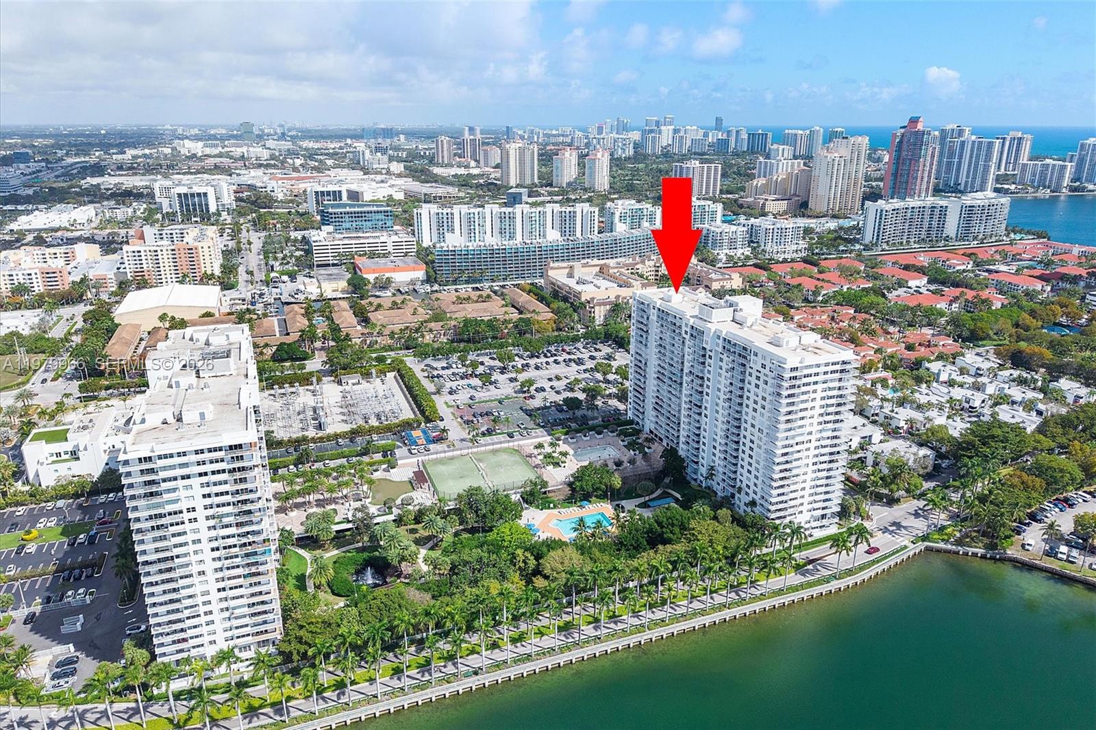 ADMIRALS PORT CONDO-EAST - Residential