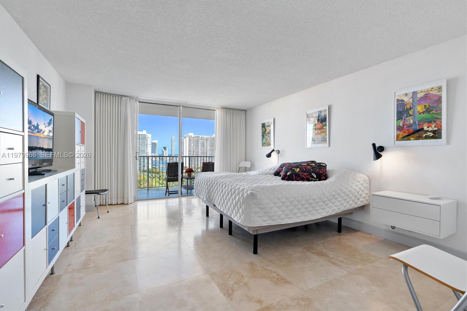 ADMIRALS PORT CONDO-EAST - Residential
