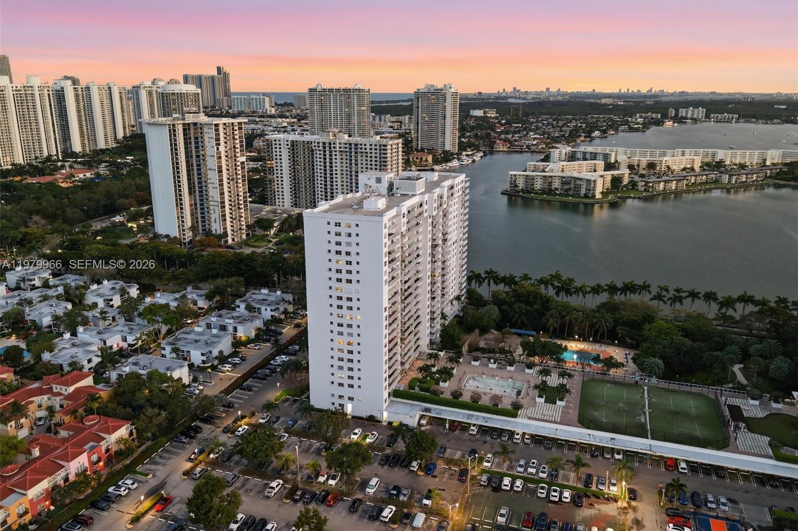 ADMIRALS PORT CONDO-EAST - Residential