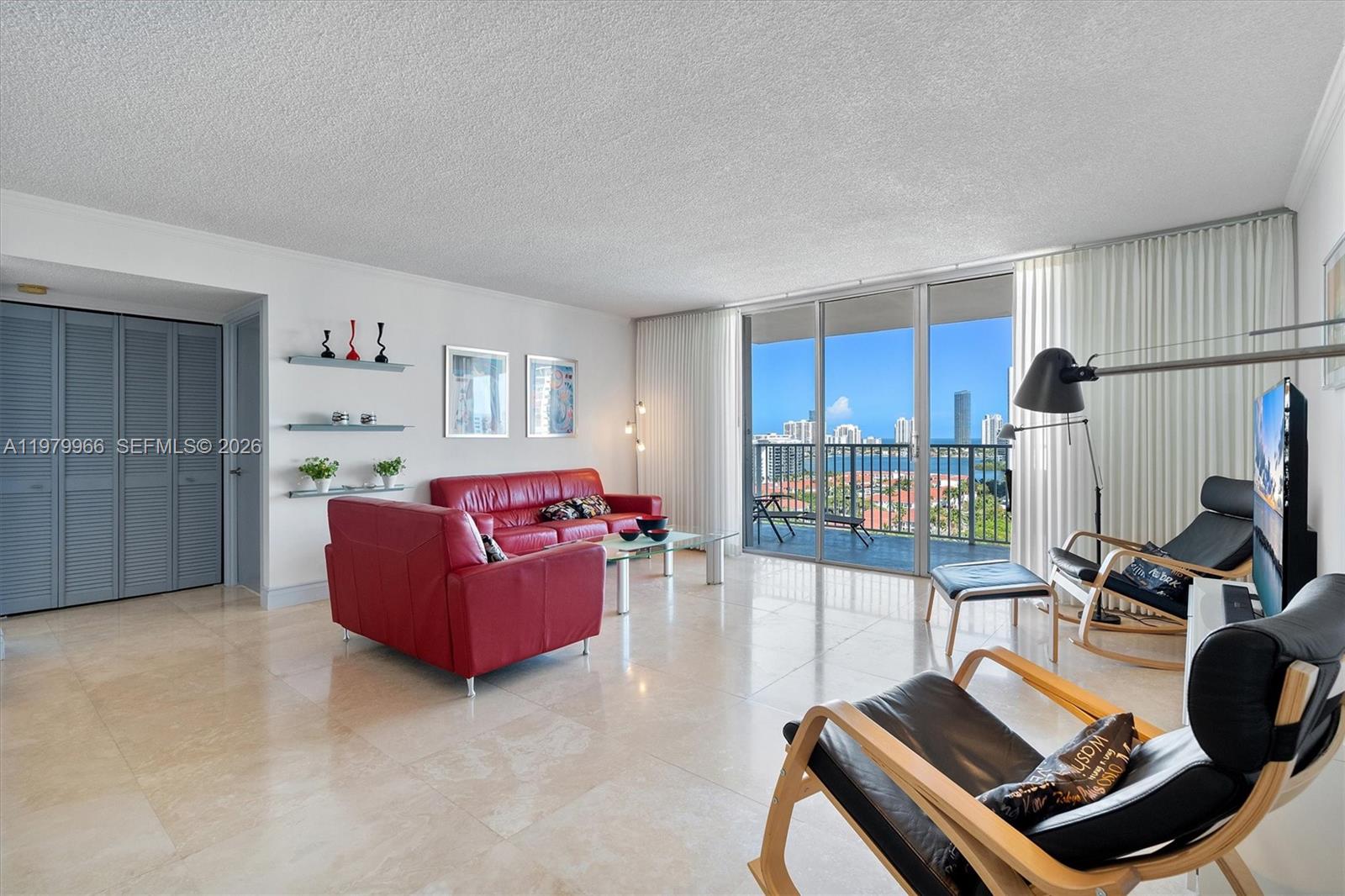 2851 NE 183rd St 1901E