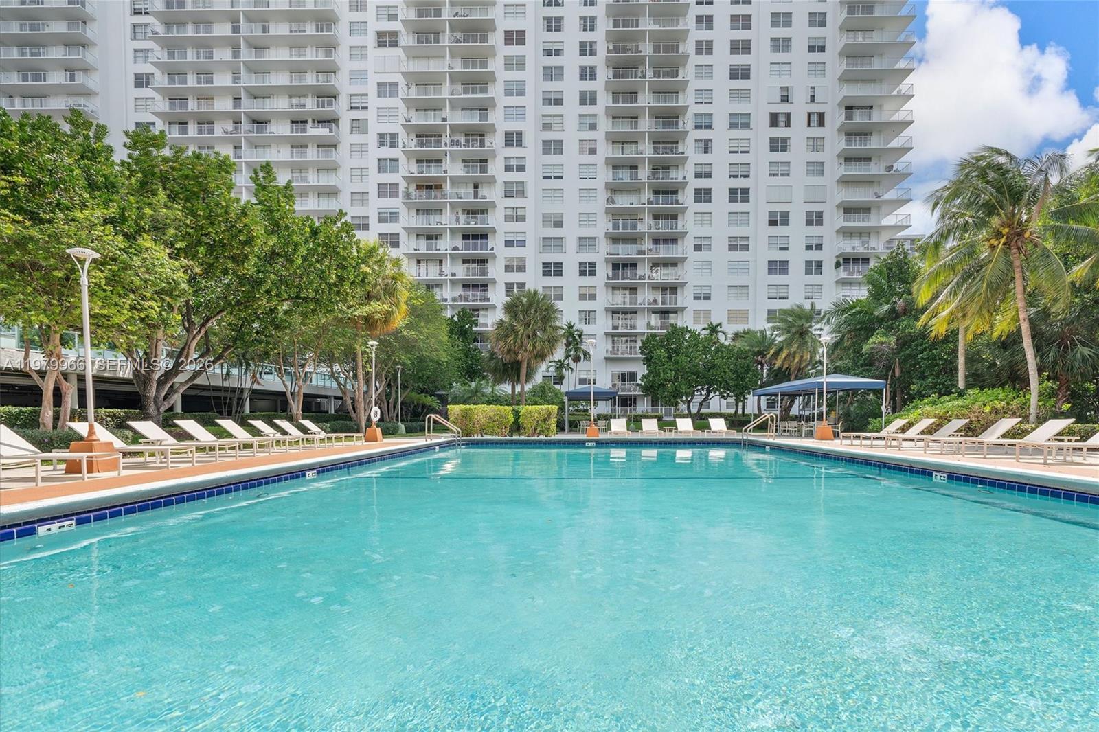 ADMIRALS PORT CONDO-EAST - Residential