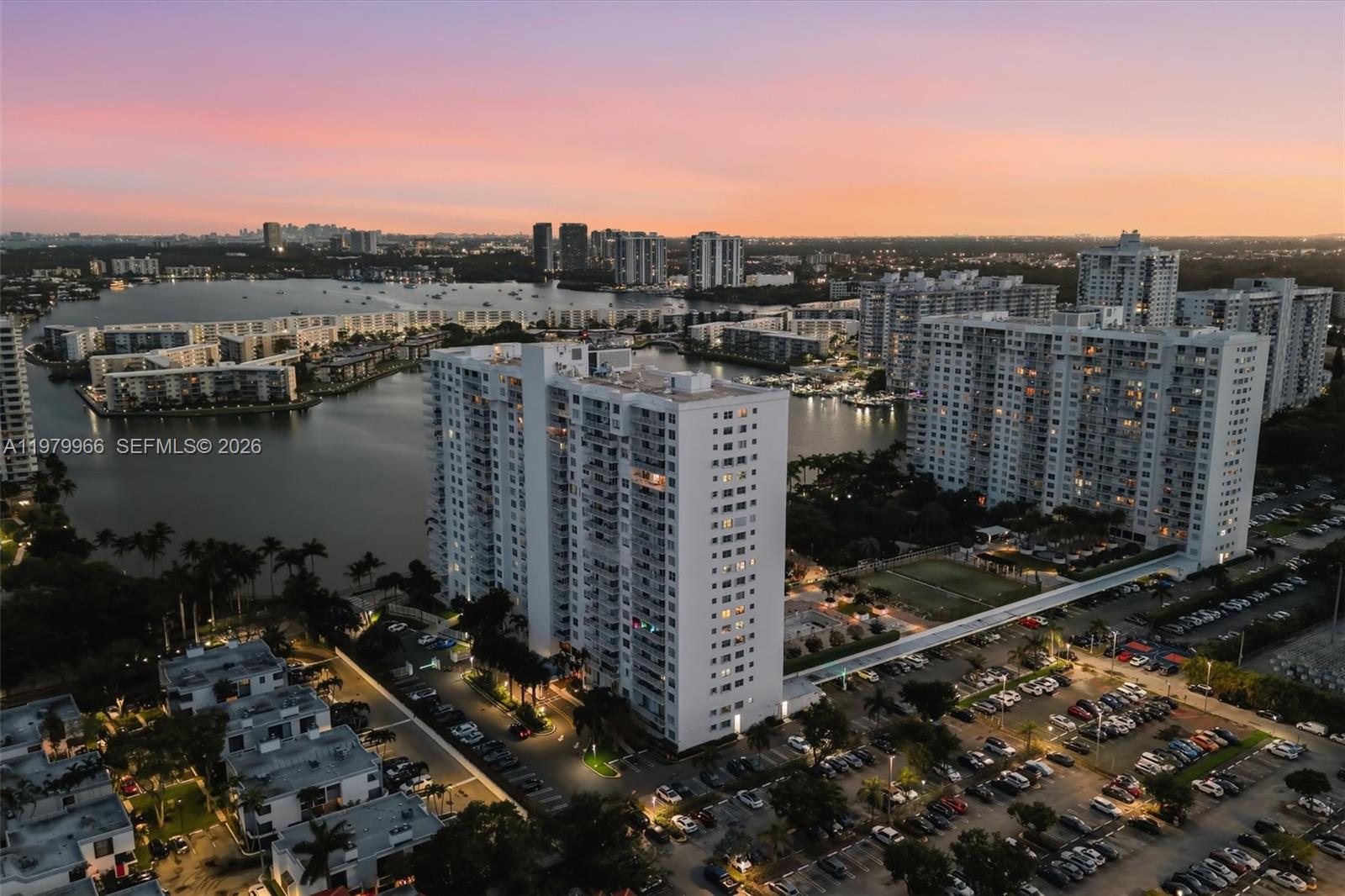 ADMIRALS PORT CONDO-EAST - Residential