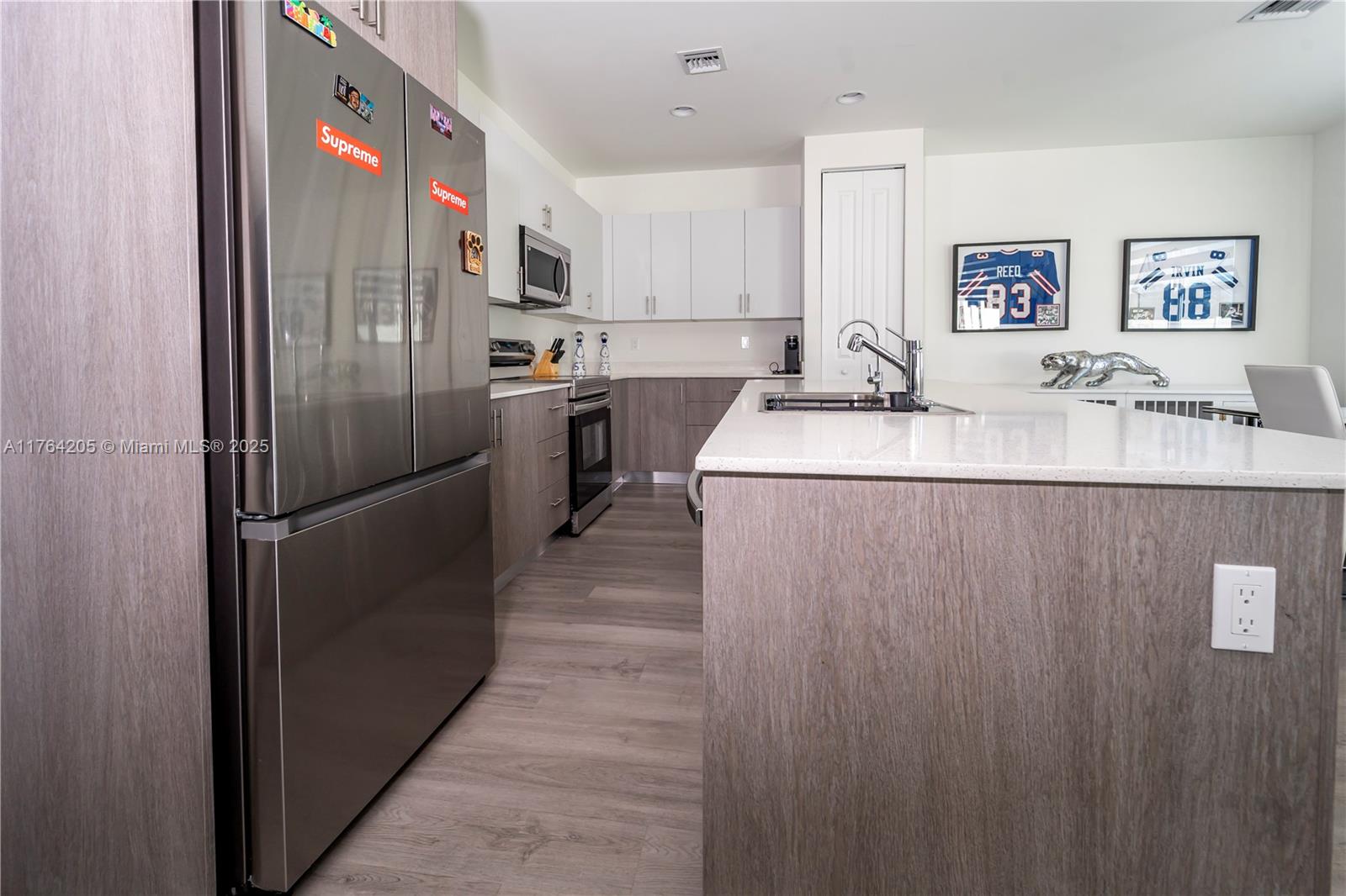 SYMPHONY PLACE - Residential Lease