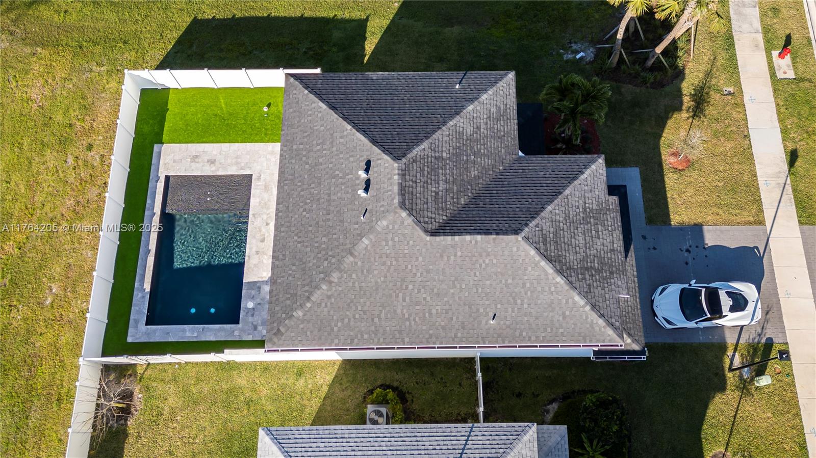 BEAUTIFUL UPDATED HOME, QUIET NEIGHBORHOOD, MOVE IN READY. SALT WATER POOL.HOME HAS BUILT IN FILTERED WATER SYSTEM THROUGHOUT THE WHOLE HOUSE, BUILT IN CLOSETS. LAWN CARE & POOL SERVICE INCLUDED. COULD BE RENTED FURNISHED OR UNFURNSIHED!!! EASY TO SHOW