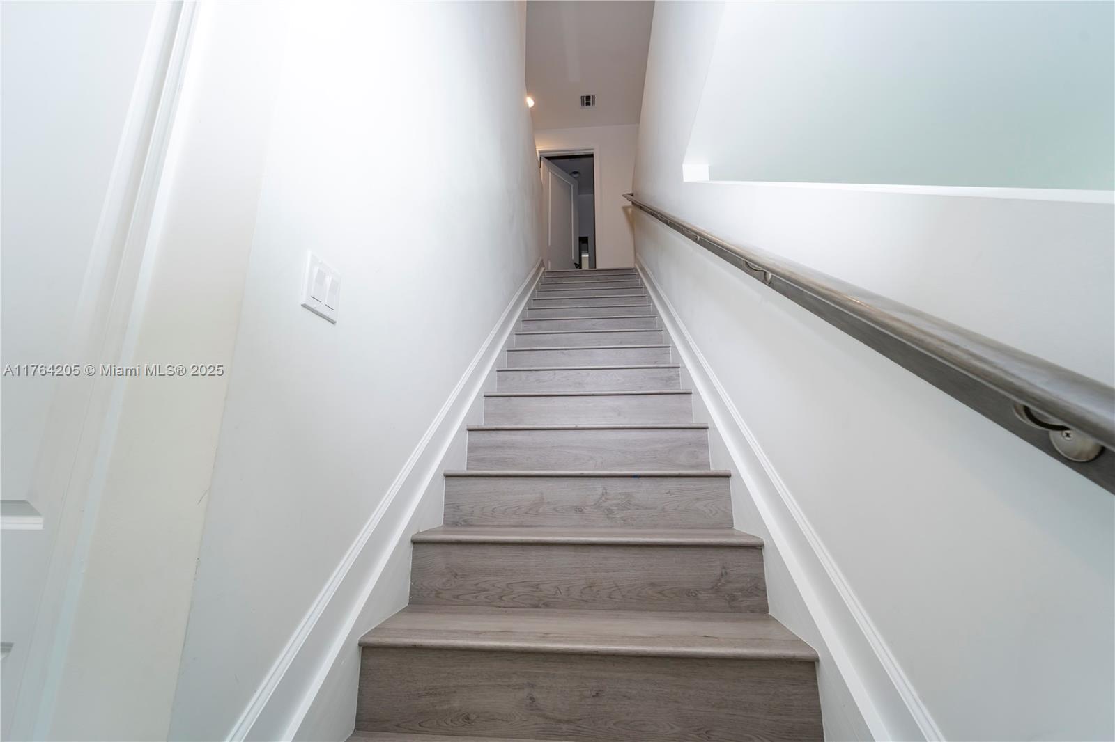 SYMPHONY PLACE - Residential Lease