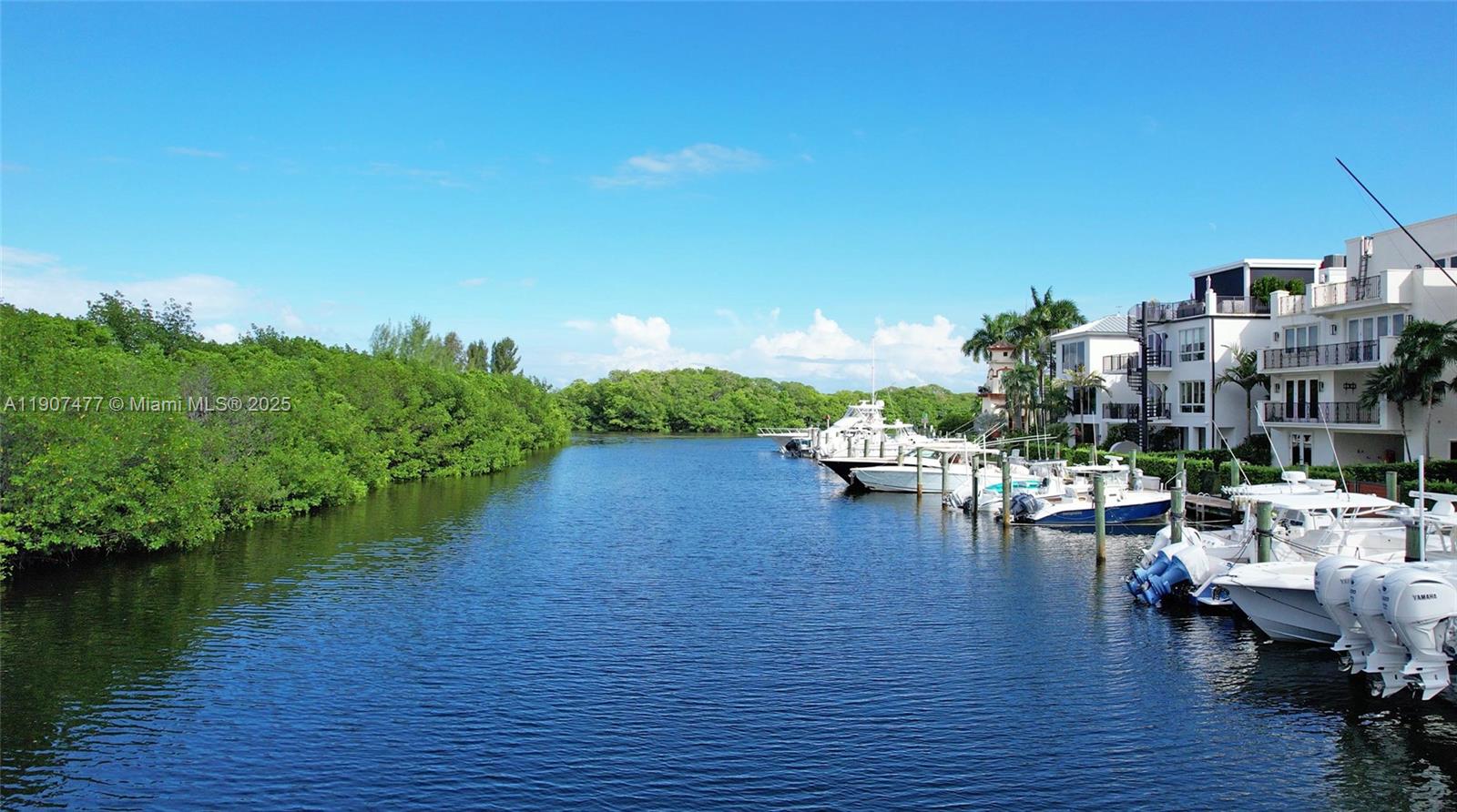 ROYAL HARBOUR YACHT CLUB - Residential