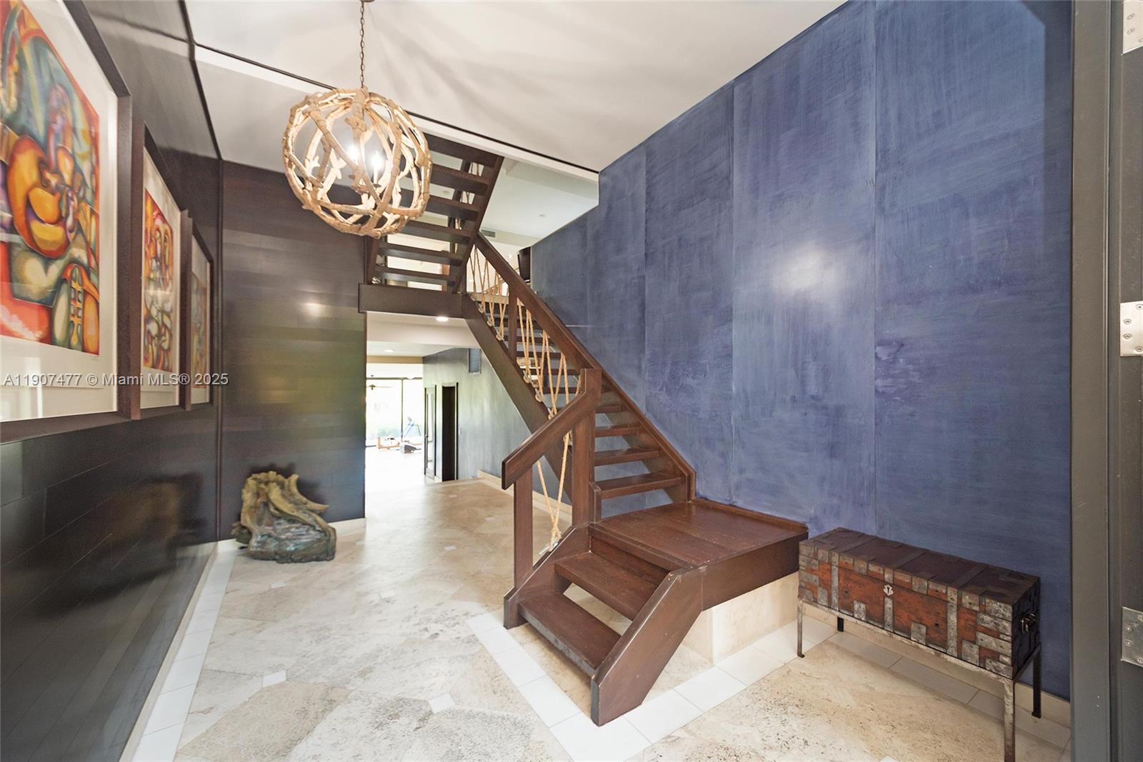 ROYAL HARBOUR YACHT CLUB - Residential