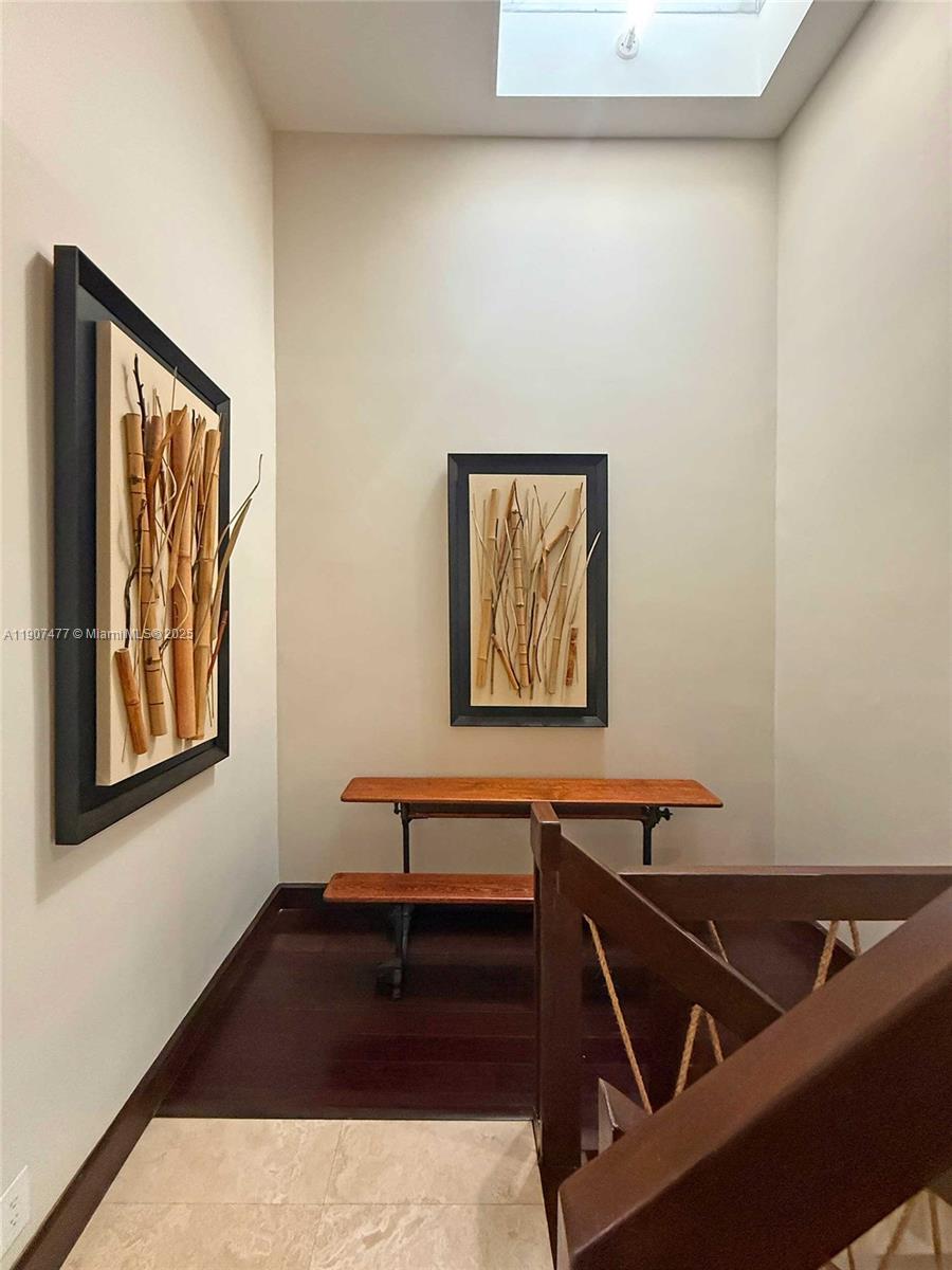 ROYAL HARBOUR YACHT CLUB - Residential