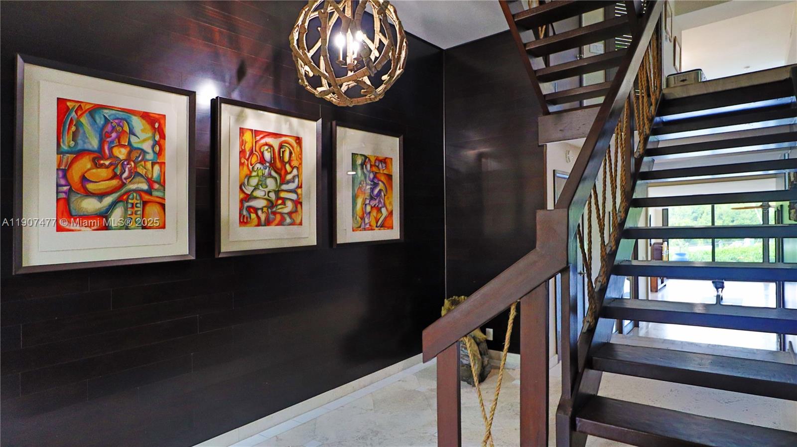 ROYAL HARBOUR YACHT CLUB - Residential