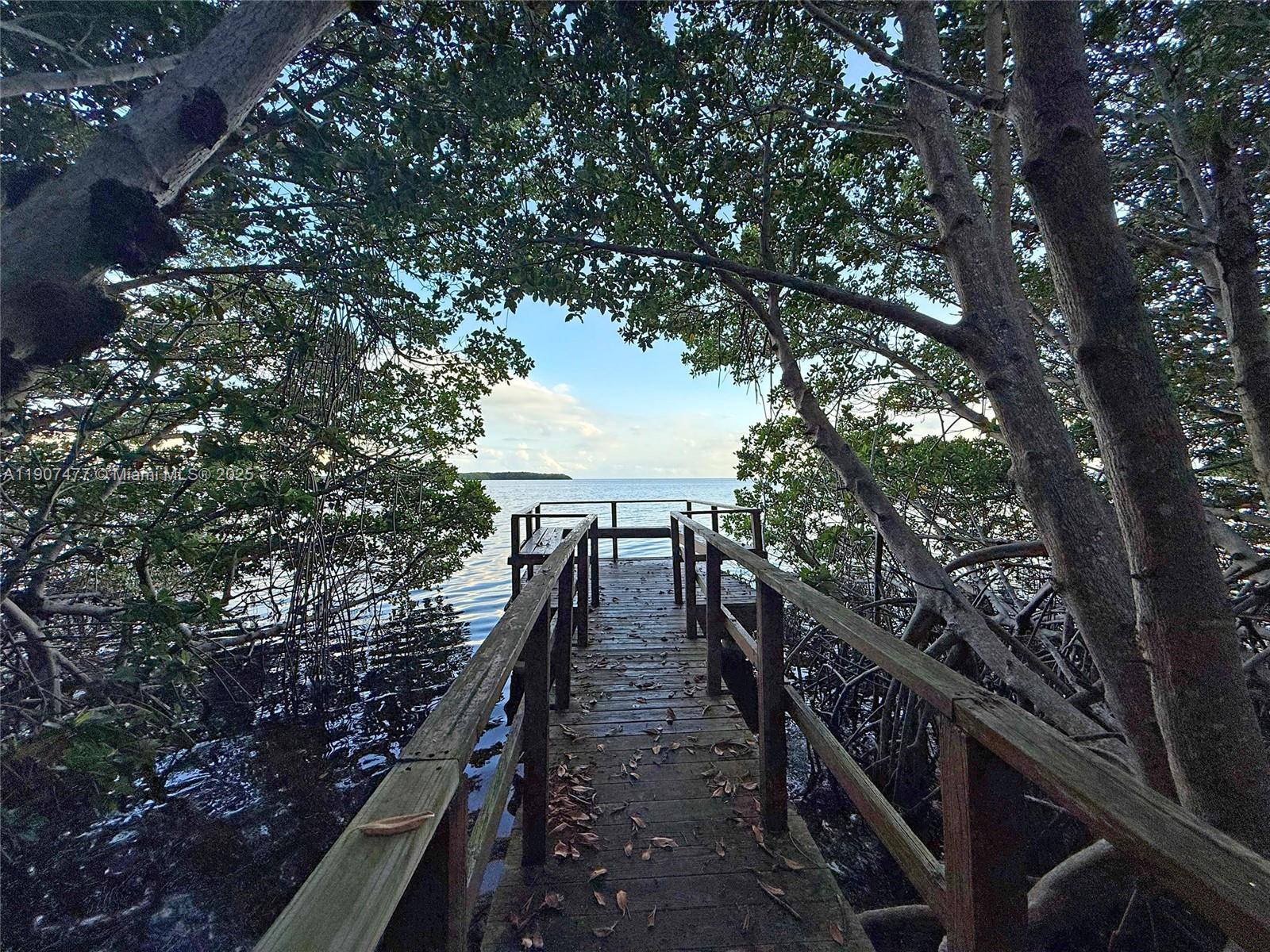 ROYAL HARBOUR YACHT CLUB - Residential