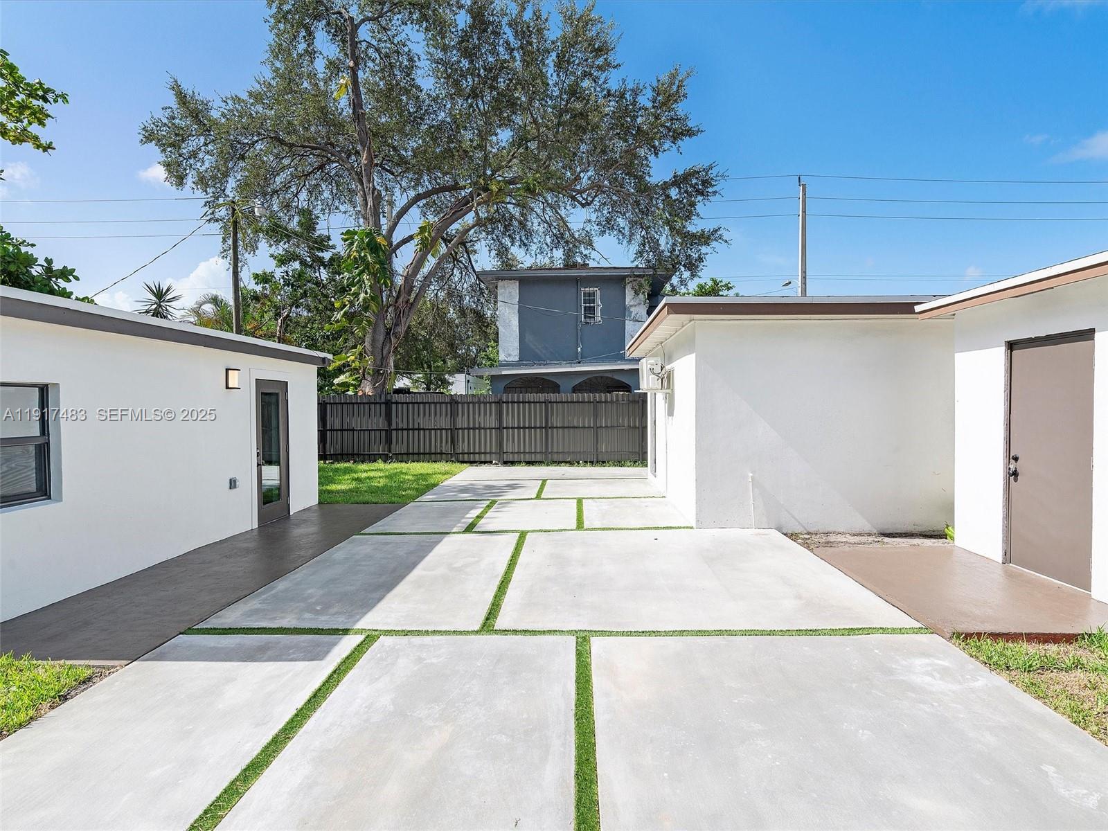 PRINCESS PARK - Residential Lease